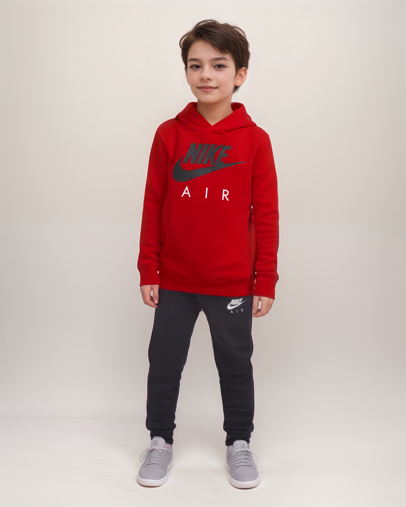 חליפת שתי חלקים וקפוצון מבית נייקי | ילדים