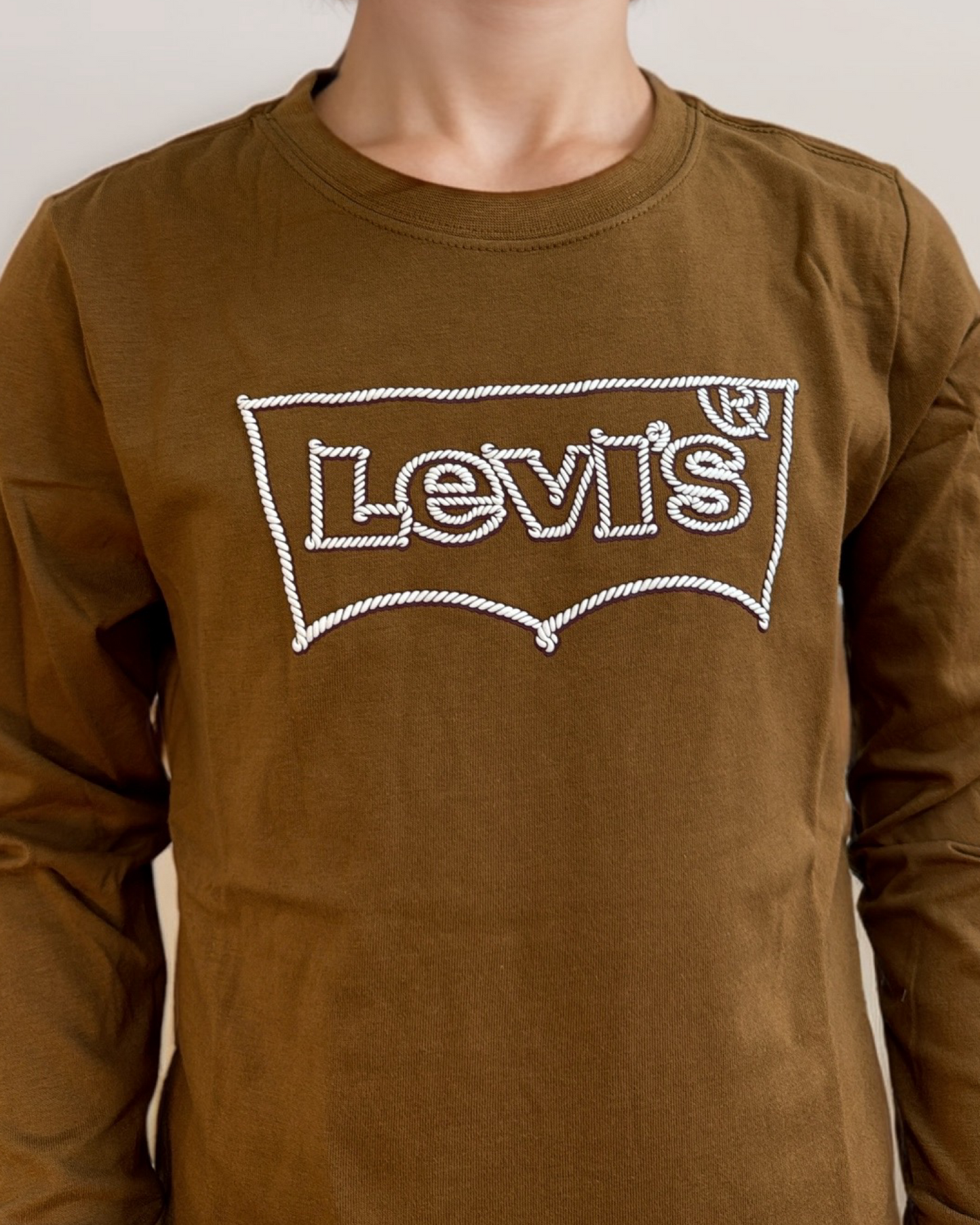 חולצת ליוויס מעבר לבנים | ילדים-נוער