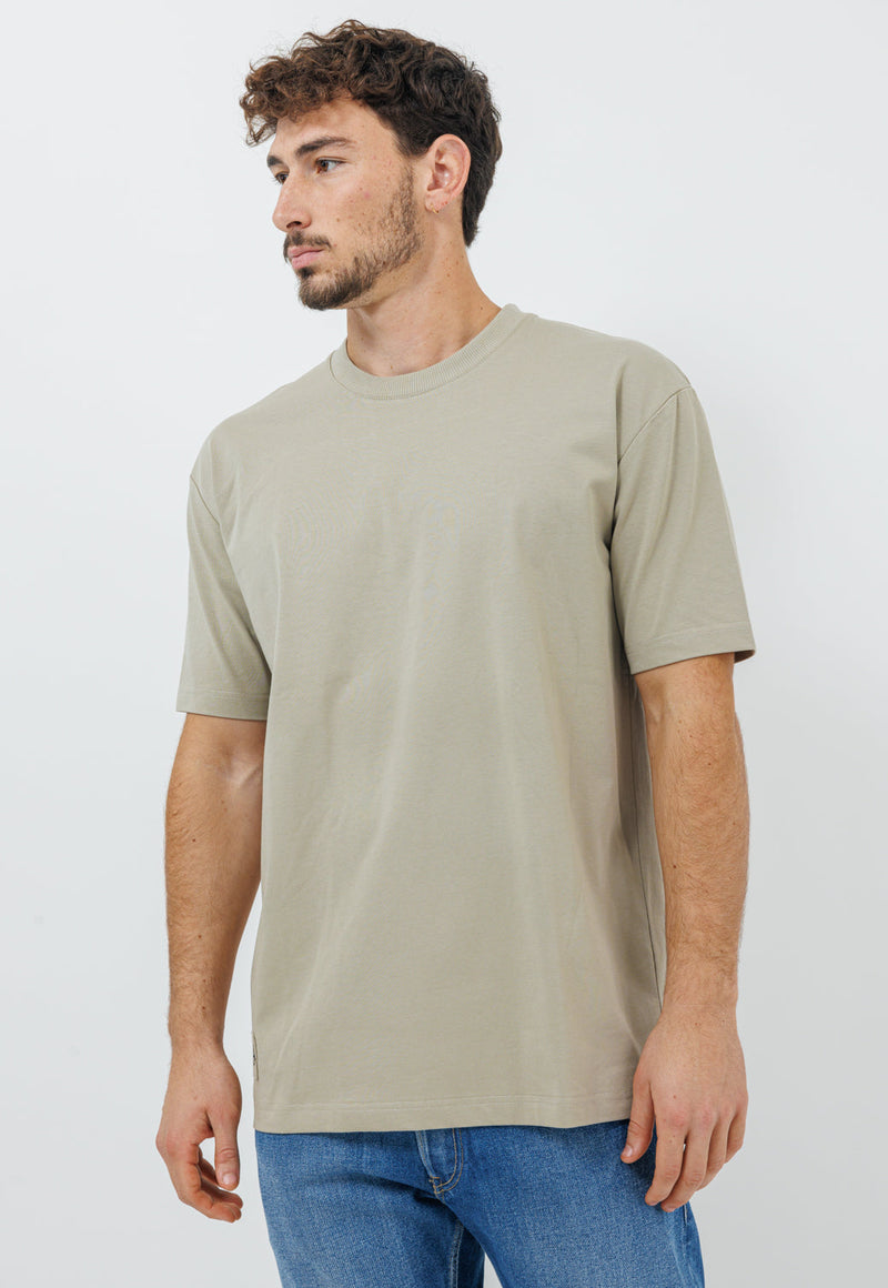 טי-שירט קצר לגברים מבית ריפליי