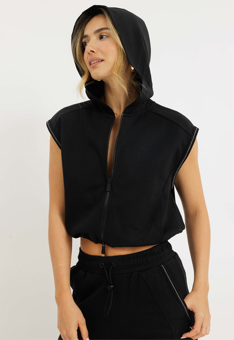 וסט קפוצון לנשים מבית ריפליי