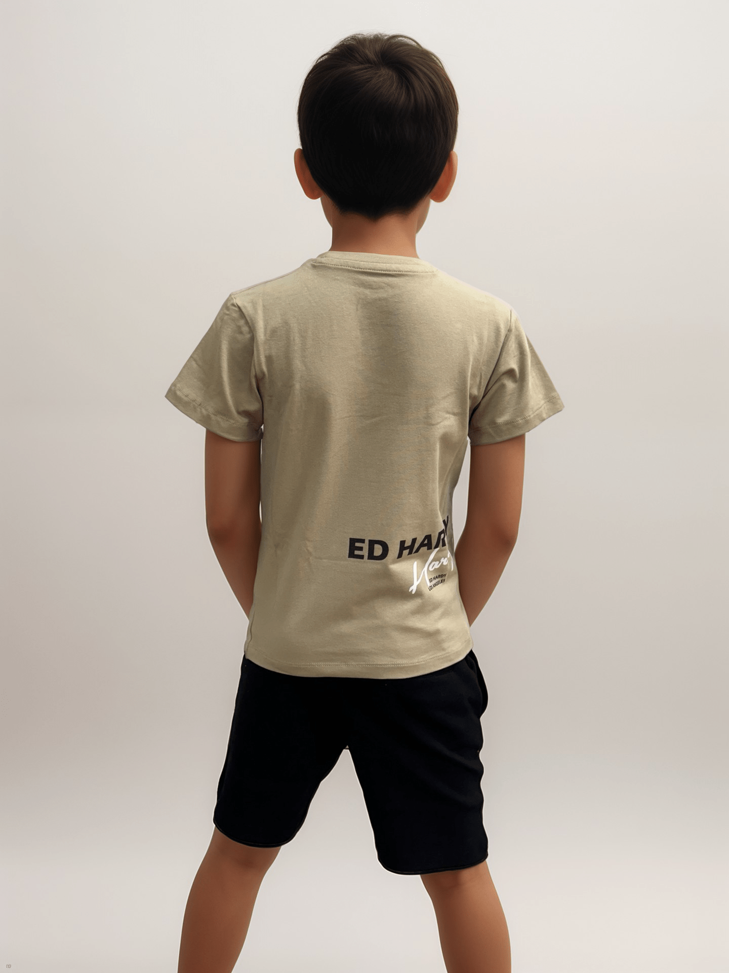 חליפה לבנים Ed Hardy