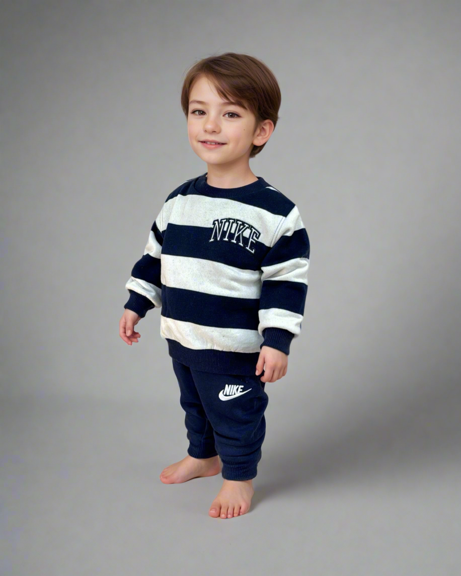 חליפת שתי חלקים מבית נייקי לתינוק