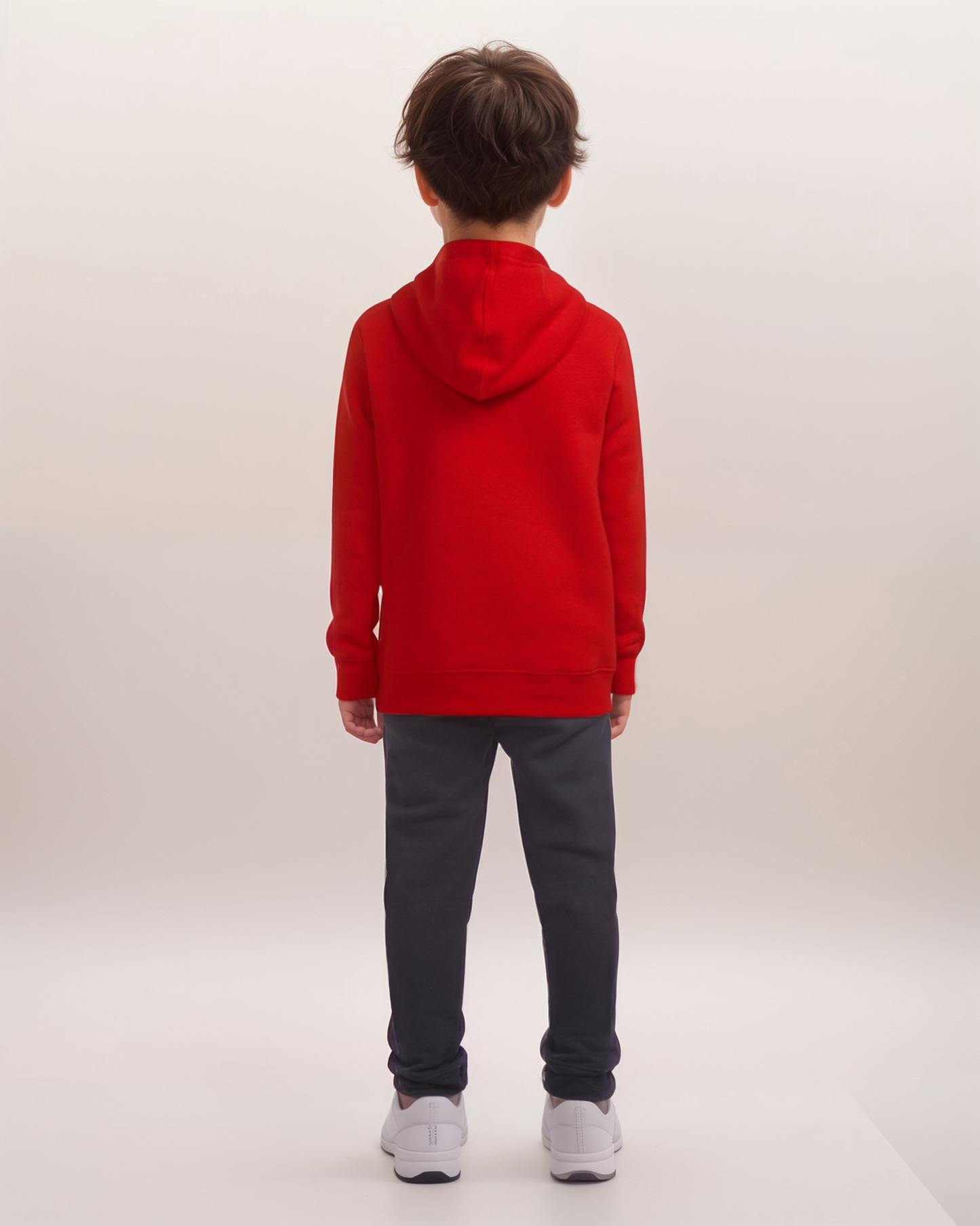 חליפת שתי חלקים וקפוצון מבית נייקי | ילדים