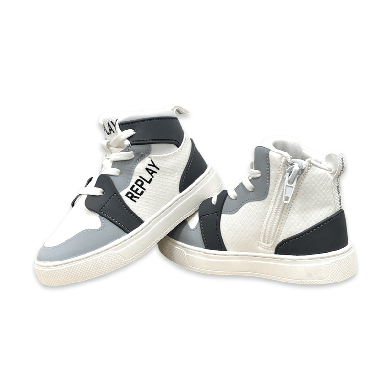 נעלים גבוהות לבנים