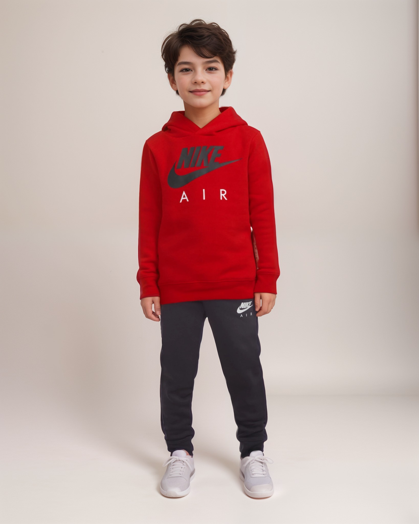 חליפת שתי חלקים וקפוצון מבית נייקי | ילדים