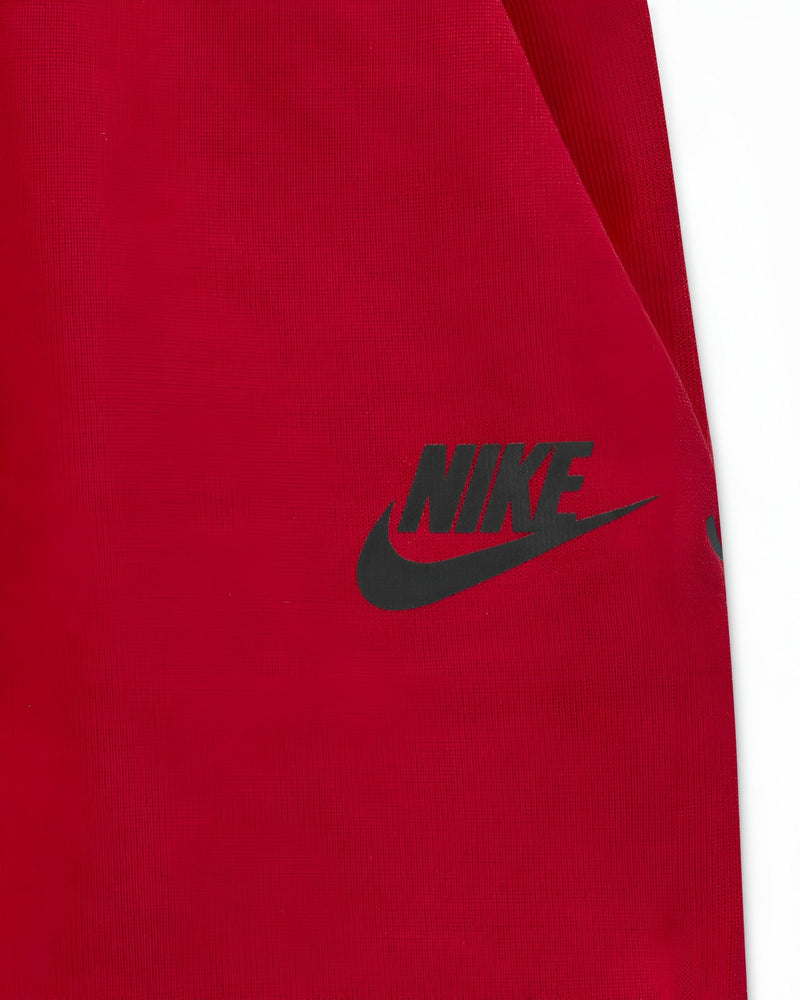 מגוון מכנסי שורט Nike Tech Fleece לילדים