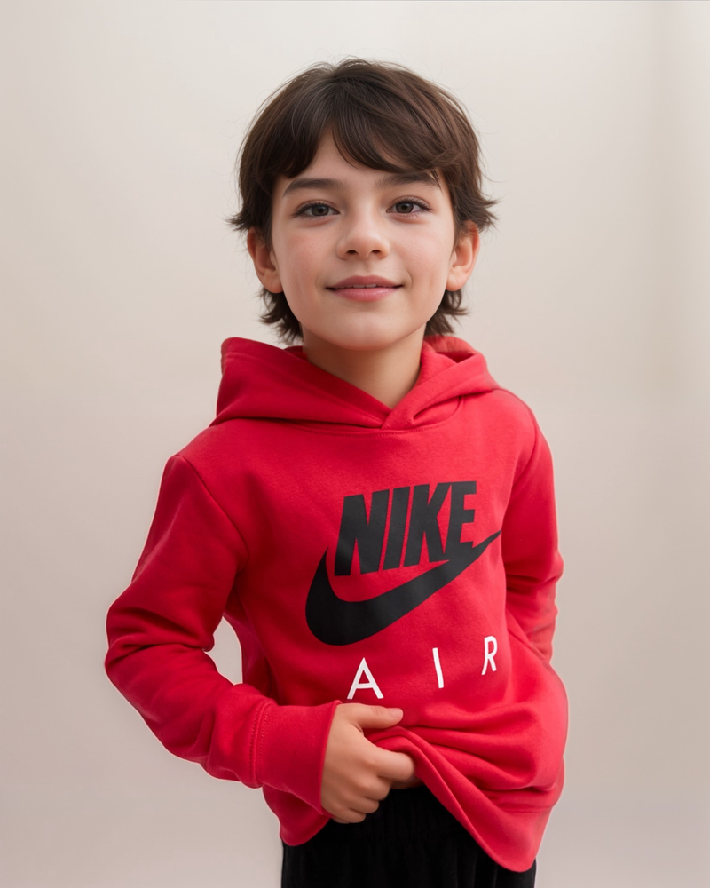 חליפת שתי חלקים וקפוצון מבית נייקי | ילדים