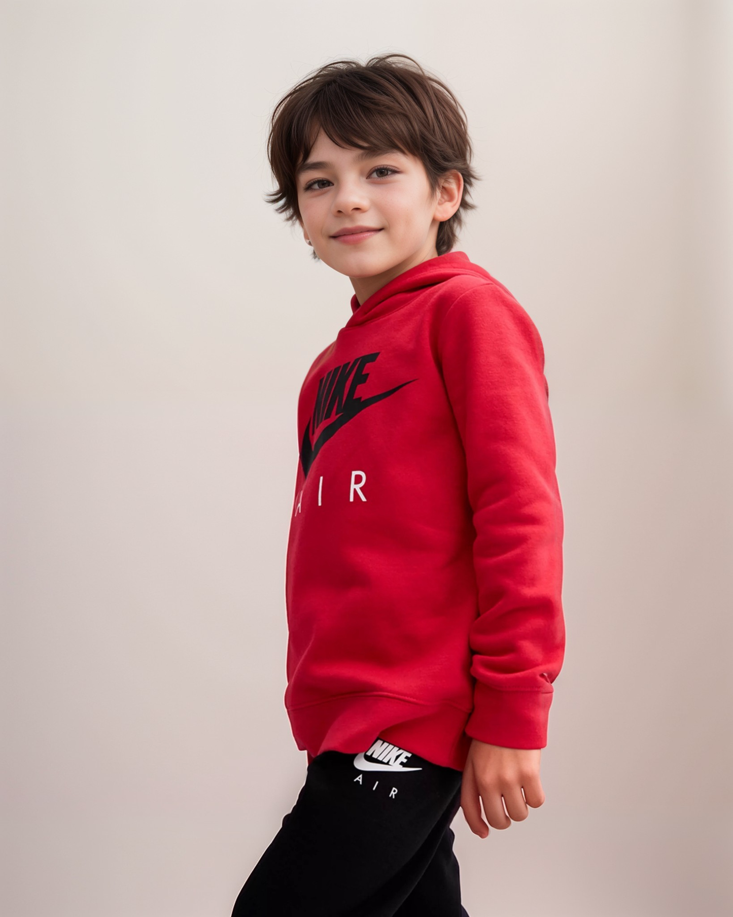 חליפת שתי חלקים וקפוצון מבית נייקי | ילדים