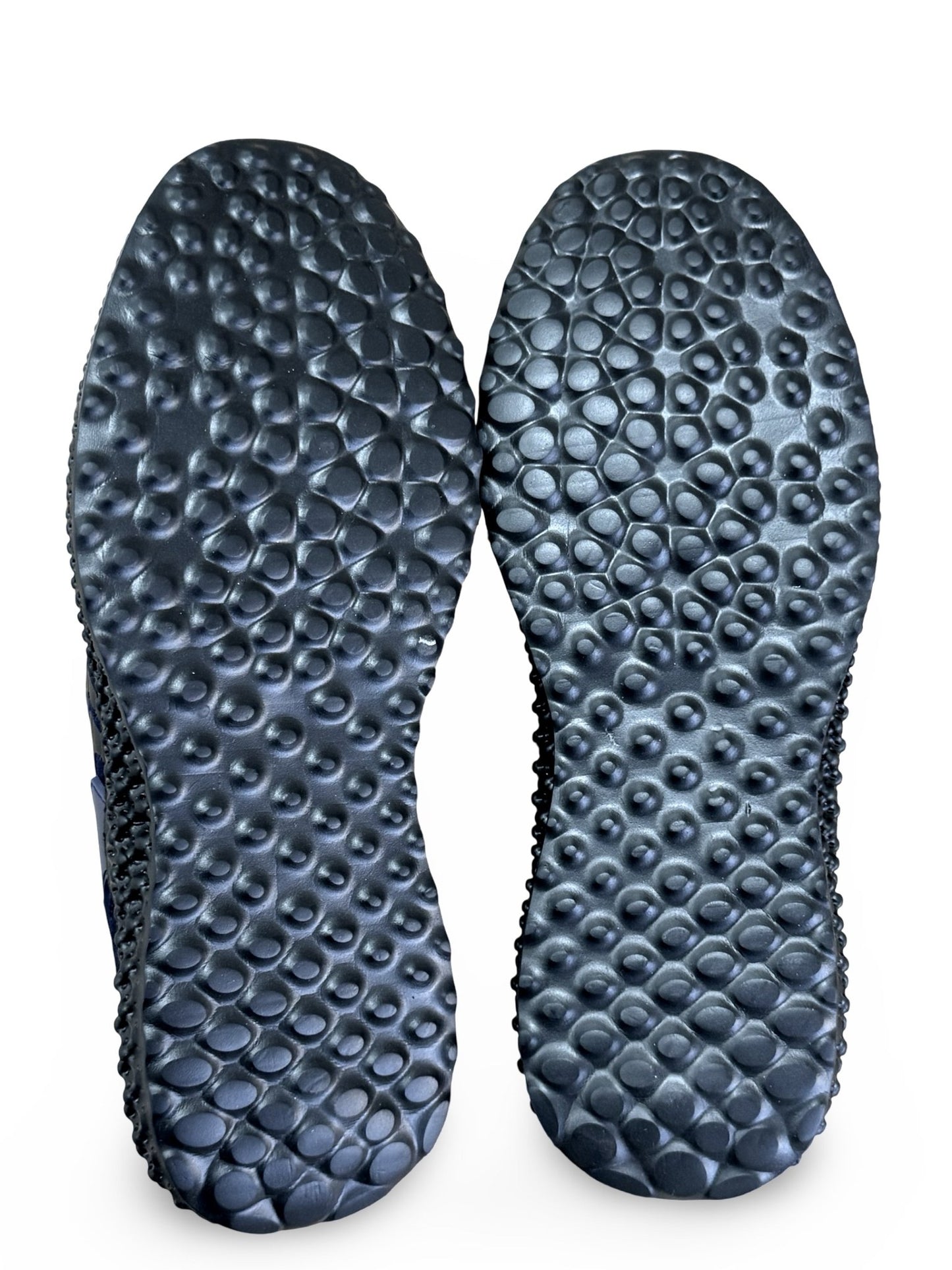 נעלי ספורט אלגנטיות לגבר