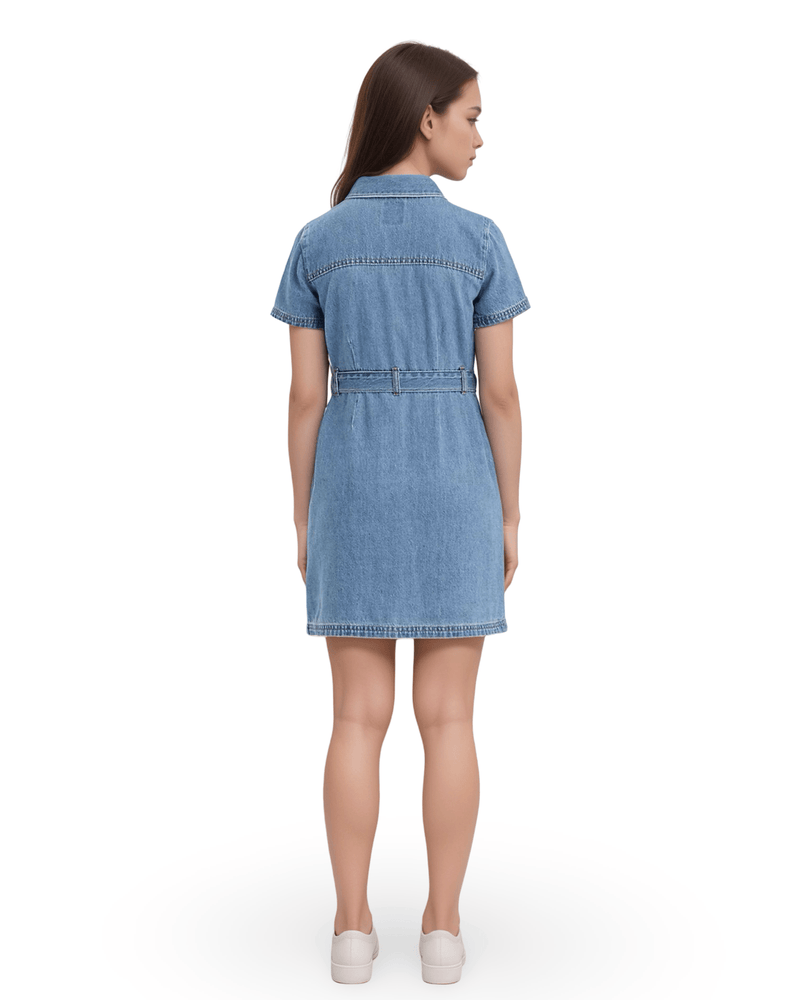 שמלת ג׳ינס קיצית