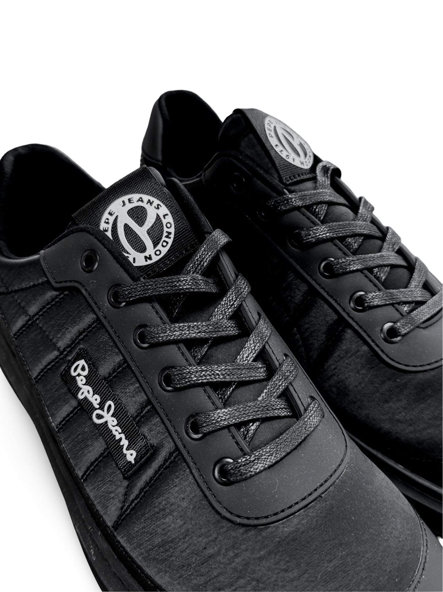 נעלי סניקרס לגבר