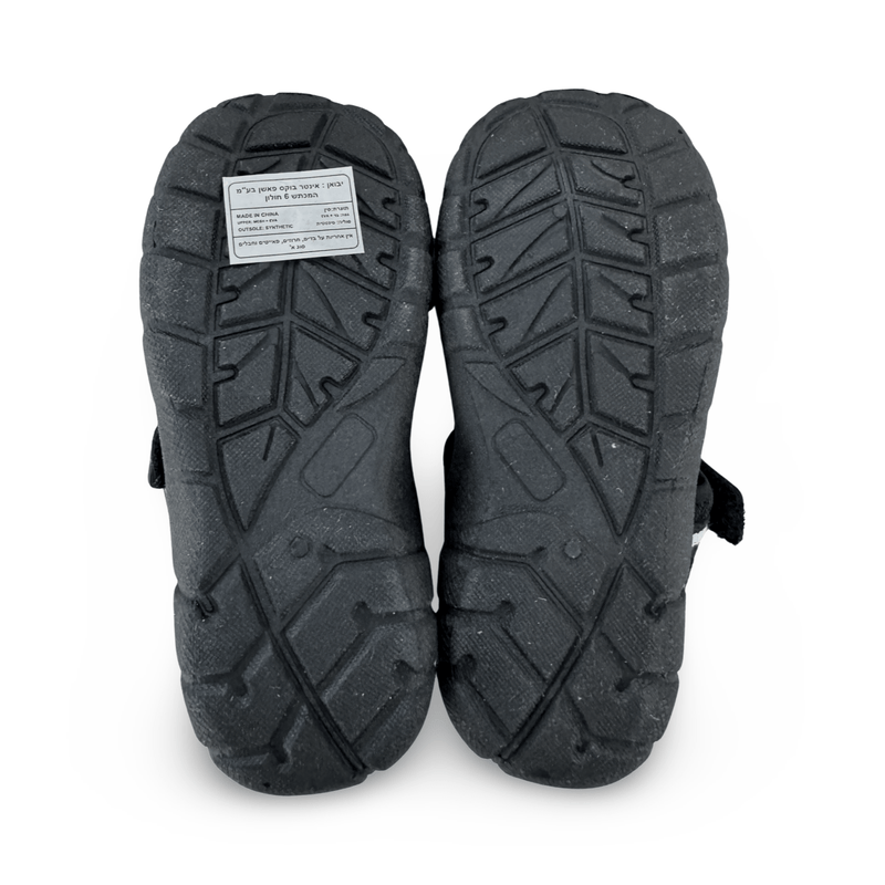 סנדלים בצבע שחור לילדים