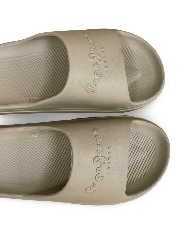 כפכף אופנתי לגבר