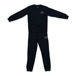 חליפת שני חלקים לבנים