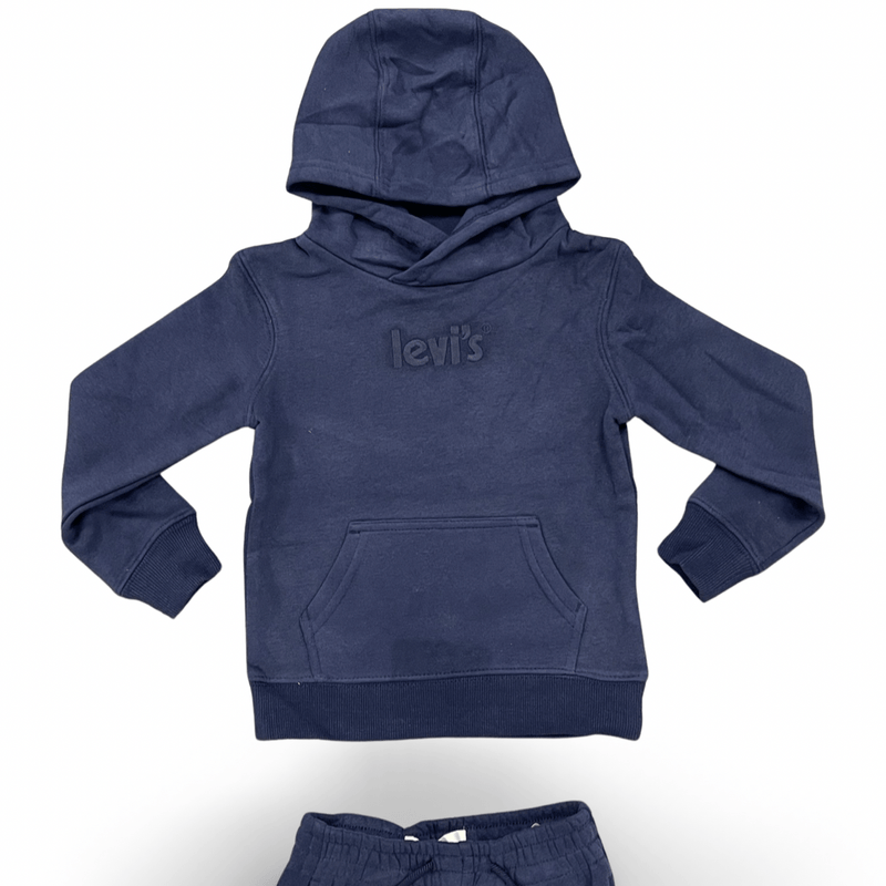 חליפת שתי חלקים לבנים