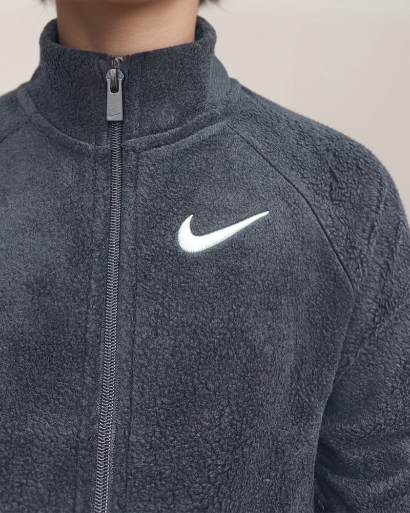 ג׳קט פליז מרוכסן מבית נייקי לילדים