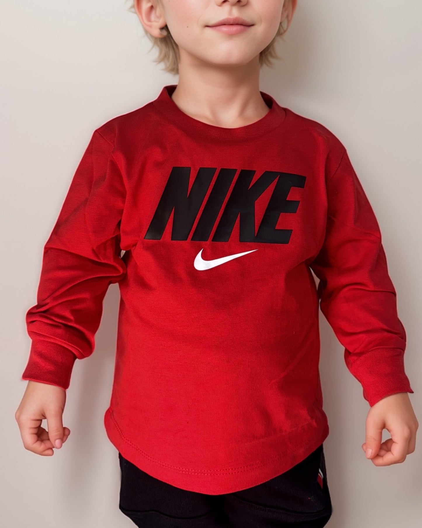 סט שתי חלקים עם חולצה ארוכה מבית נייקי | לתינוקות-ילדים