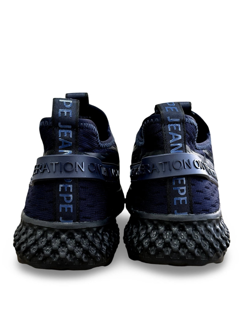 נעלי ספורט אלגנטיות לגבר