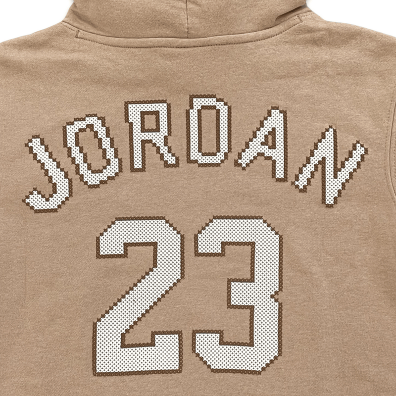 קפוצון שמנת עם כיתוב מספר שחקן- 23 לנערים בנים