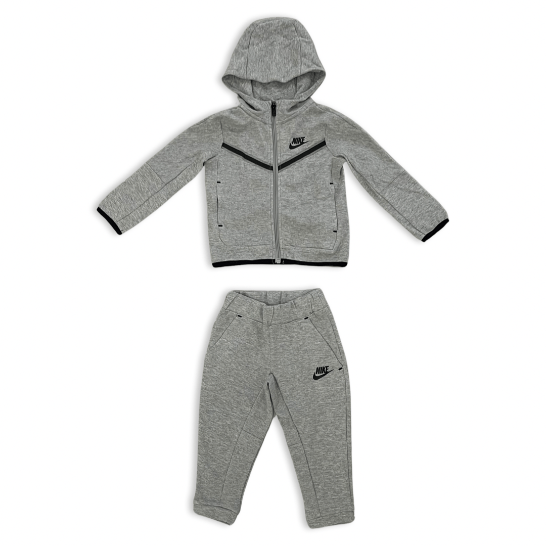 חליפת יוניסקס מדגם Tech Fleece