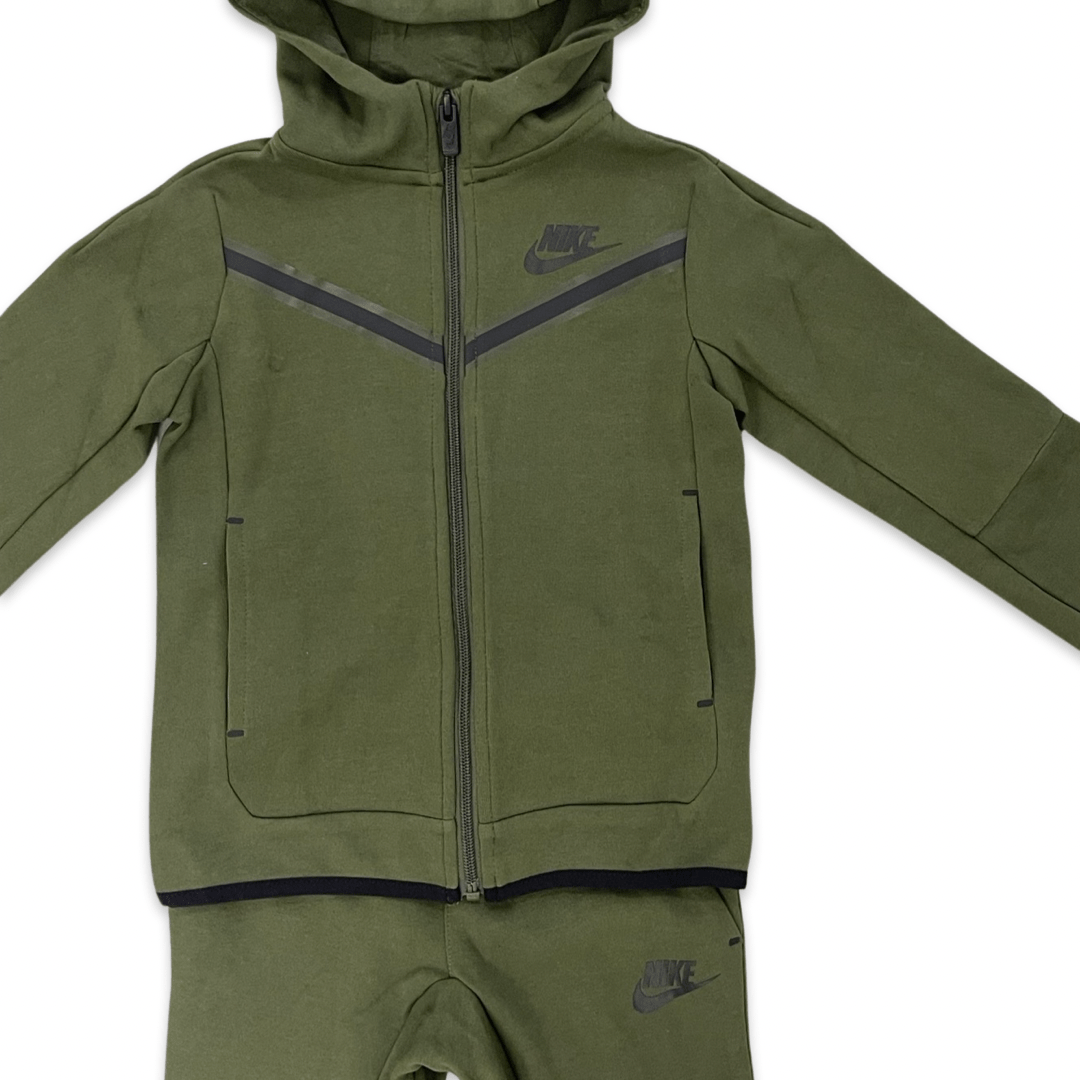 חליפת יוניסקס מדגם Tech Fleece