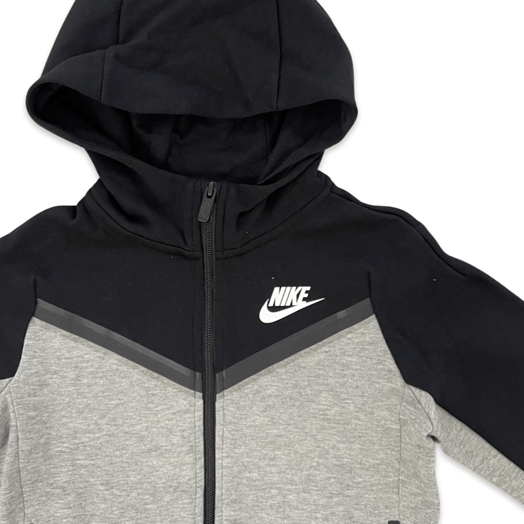 חליפת יוניסקס מדגם Tech Fleece