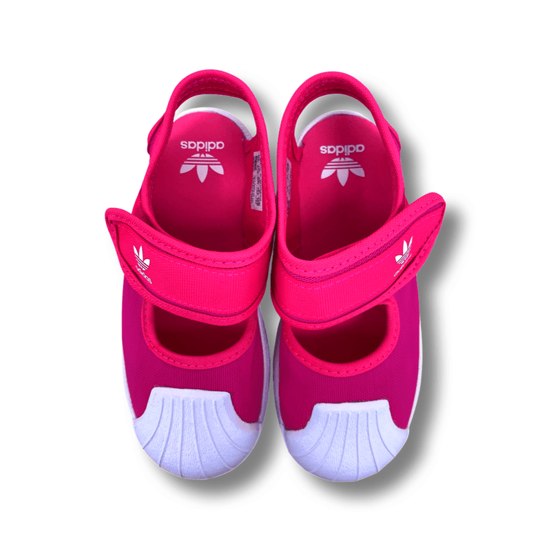 סנדל סגור לקיץ