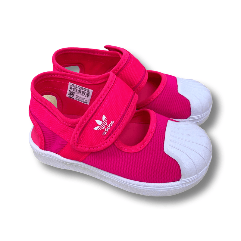 סנדל סגור לקיץ