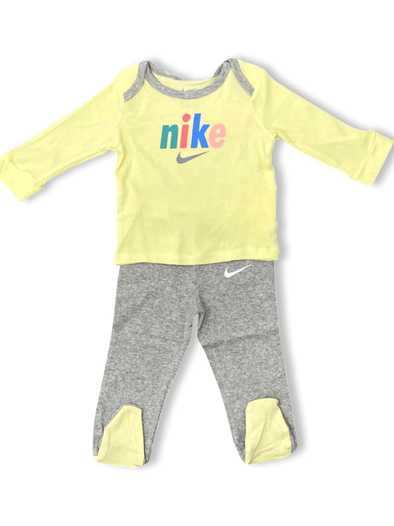 חליפת שני חלקים לבייבי