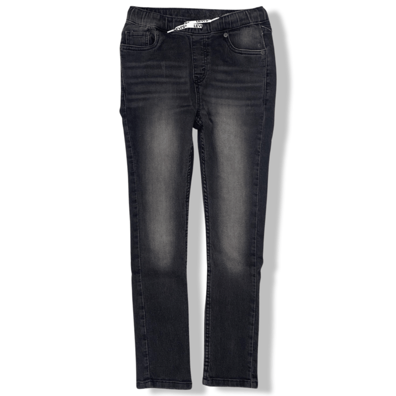 ג׳ינס סקיני לבנים