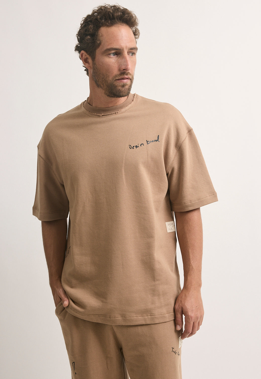 טי-שירט קצר לגברים מבית פפה ג'ינס