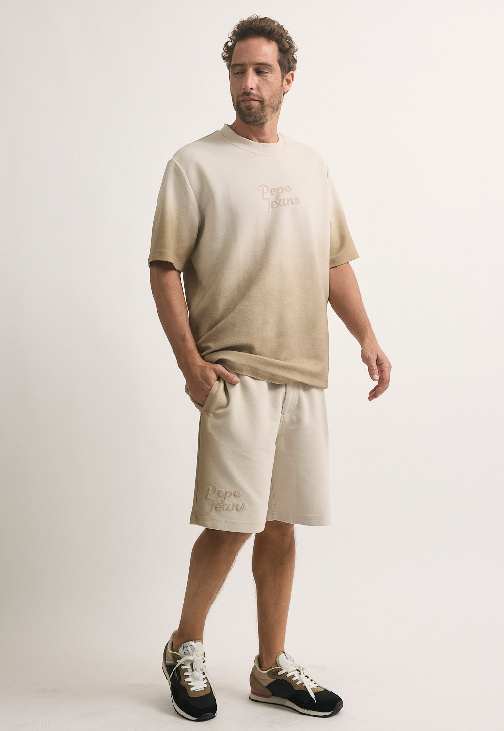 מכנסיים קצרים/ברמודה לגברים מבית פפה ג'ינס