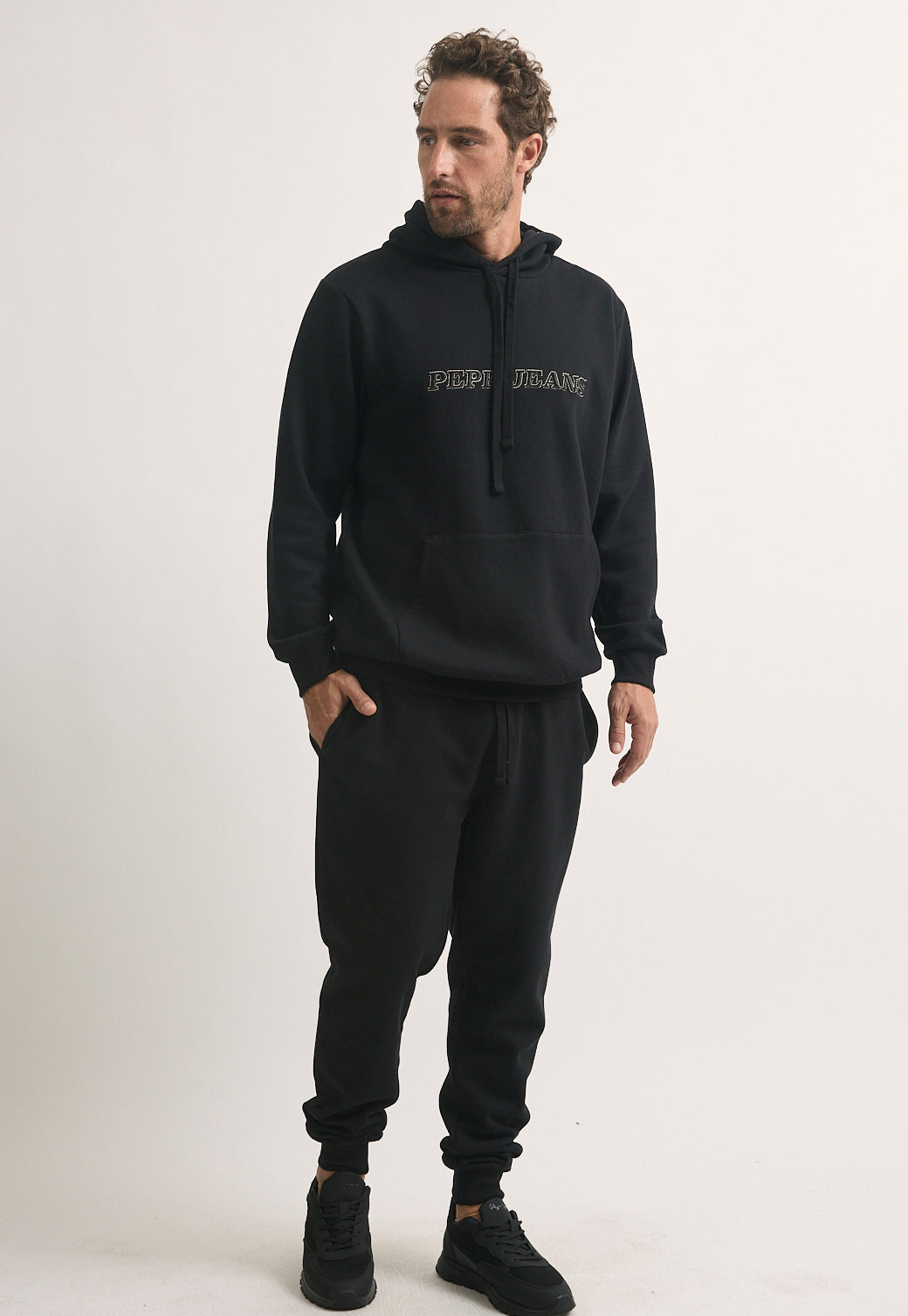 סווטשירט/קפוצ'ון לגברים מבית פפה ג'ינס