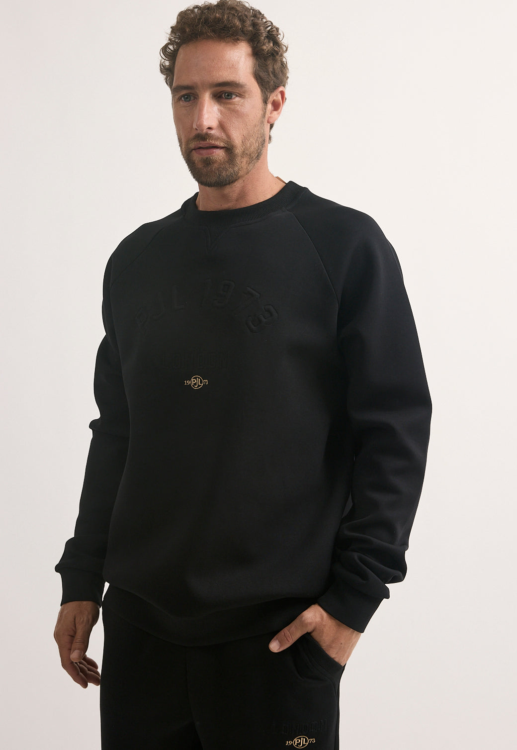 סוויטשירט לגברים מבית פפה ג'ינס