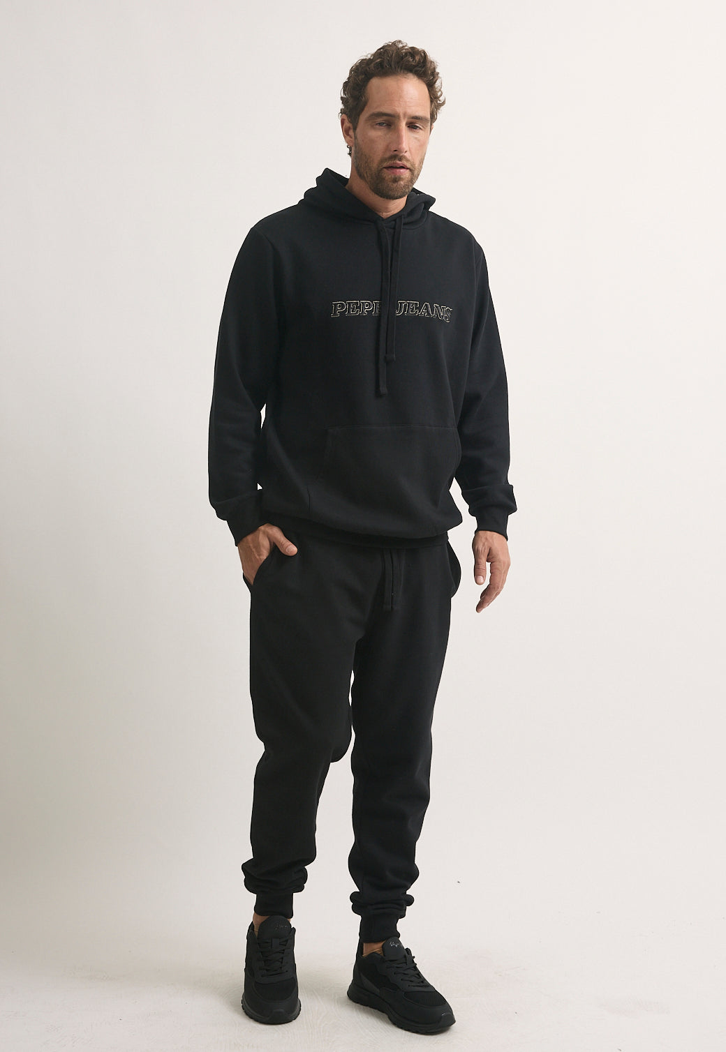 סווטשירט/קפוצ'ון לגברים מבית פפה ג'ינס