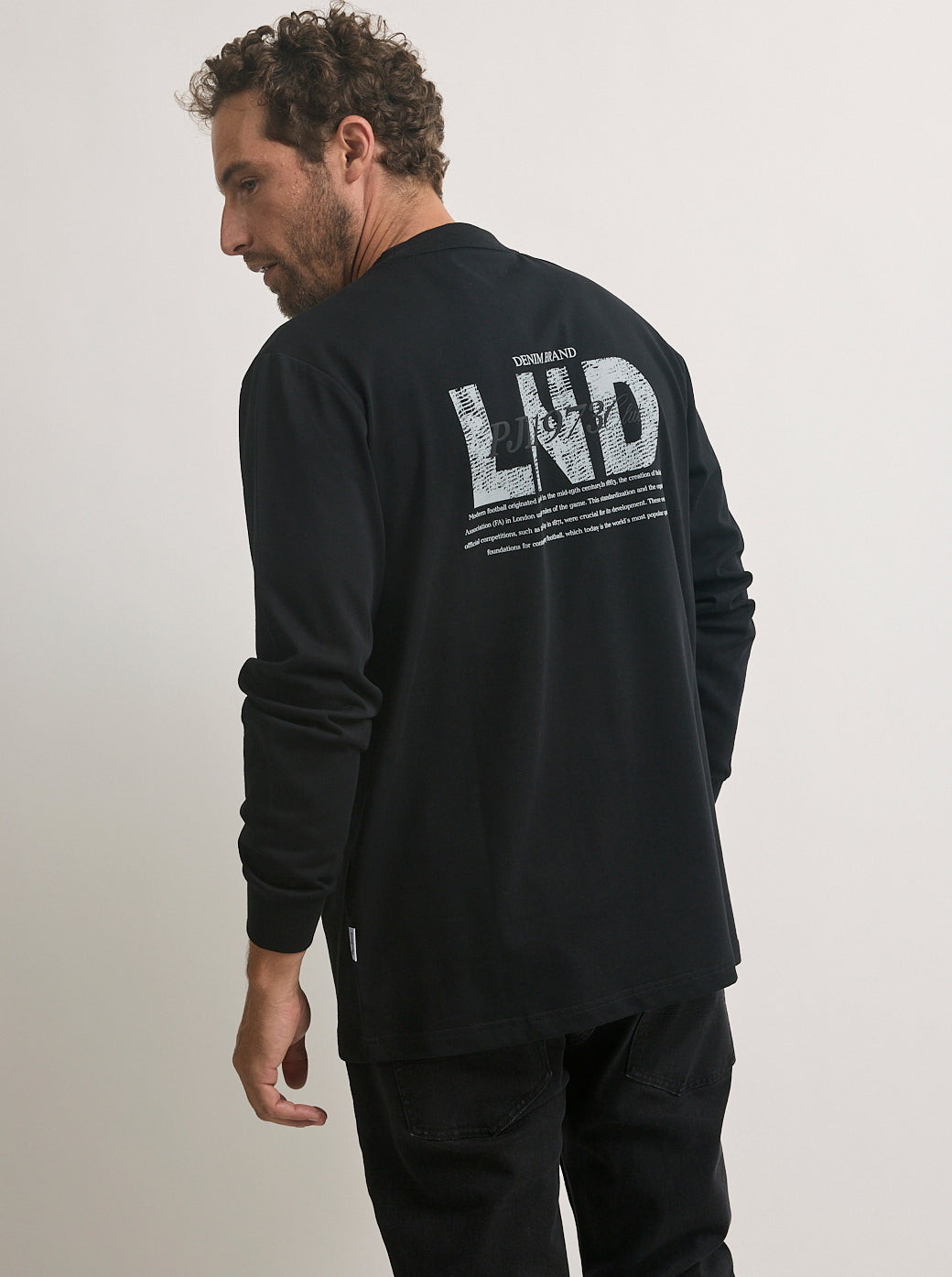 טי-שירט ארוך לגברים מבית פפה ג'ינס