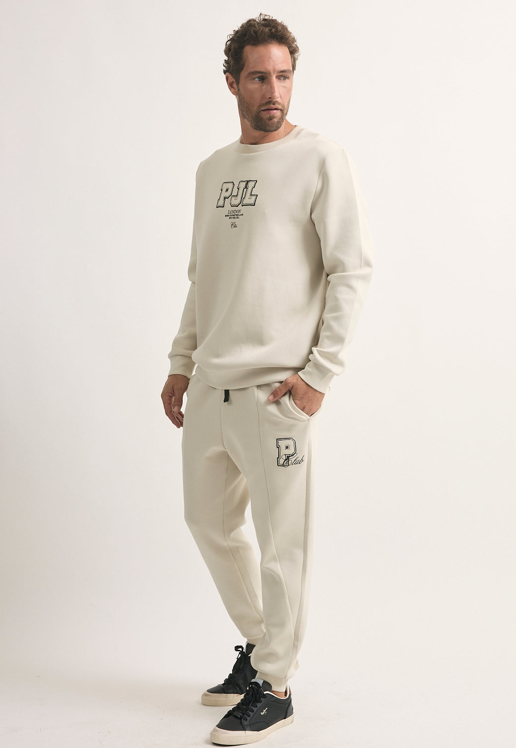 חליפות/סטים לגברים מבית פפה ג'ינס